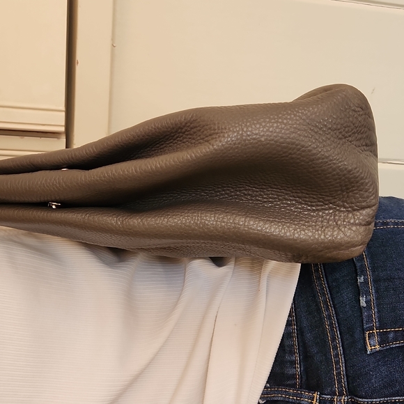 GUCCI GREENWICH SHOULDER BAG GREY MEDIUM - Picture 8 of 13